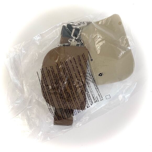 NWT Lululemon Dual Pouch Wristlet Trench Burnt Caramel - Picture 1 of 7